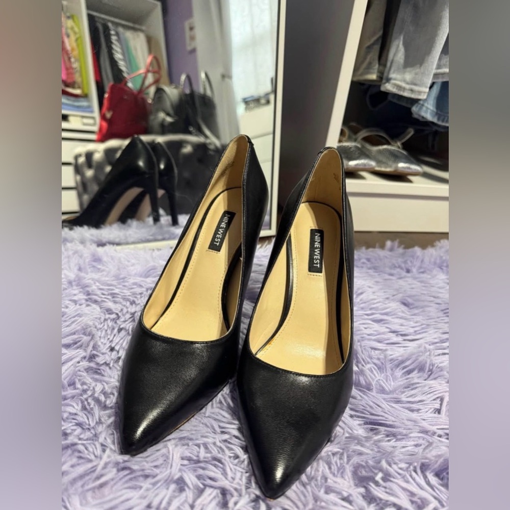 Nine West Black Pointed Toe Heels
